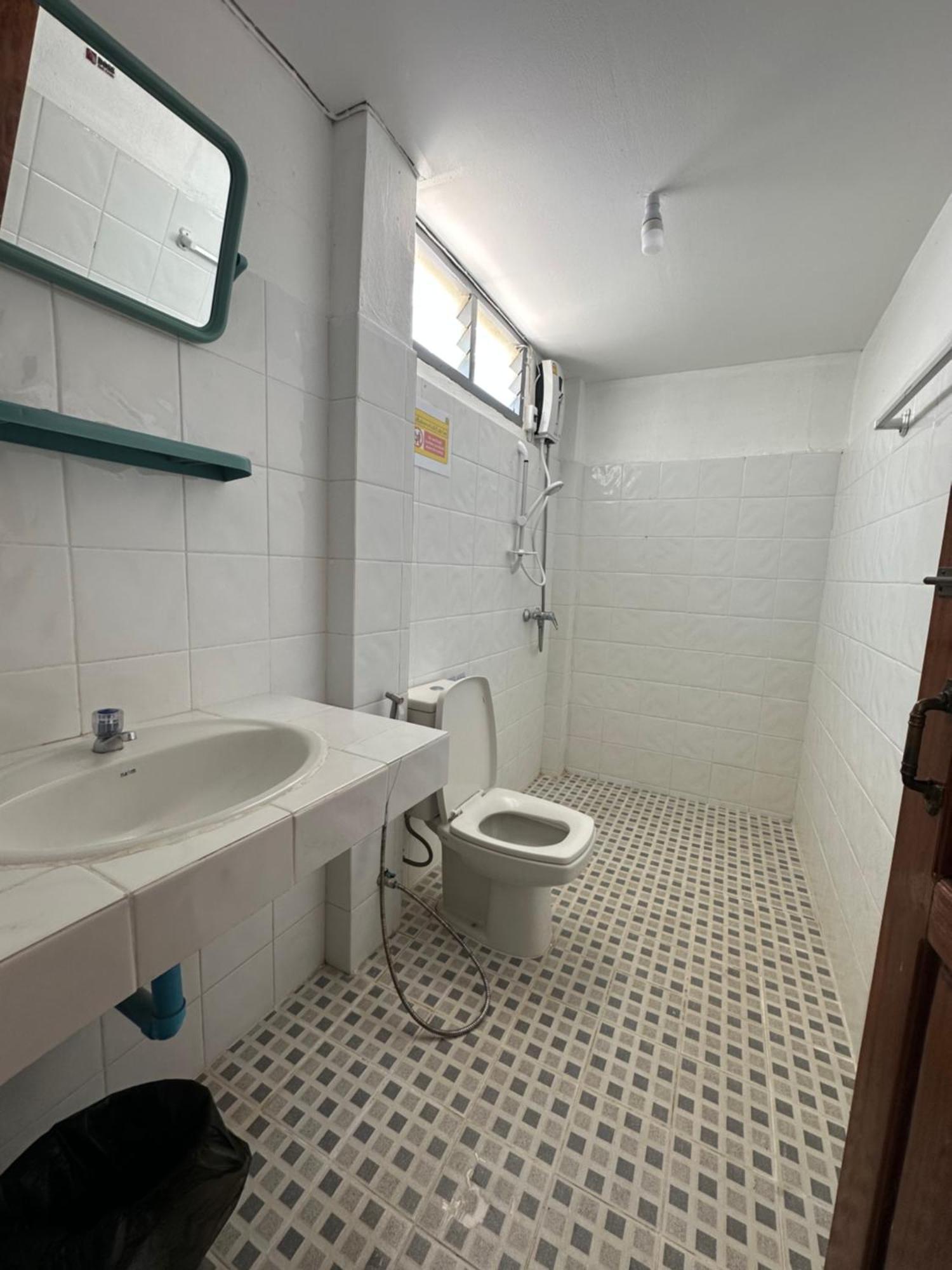Thadan Guest House Ban Houayxay Exterior foto